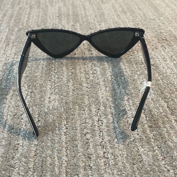 SOLD ON Ⓜ️ - Picture 10 of 10